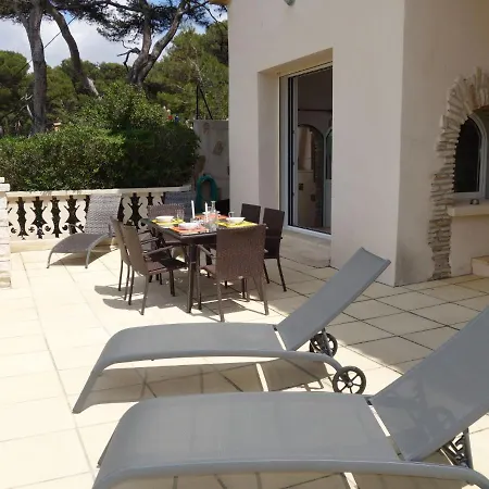 Campagne La Source By Interhome La Madrague